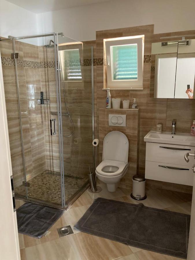 Modern Seeview Apartment Maslenica With Free Wifi, Free Parking, 300M From Beach エクステリア 写真