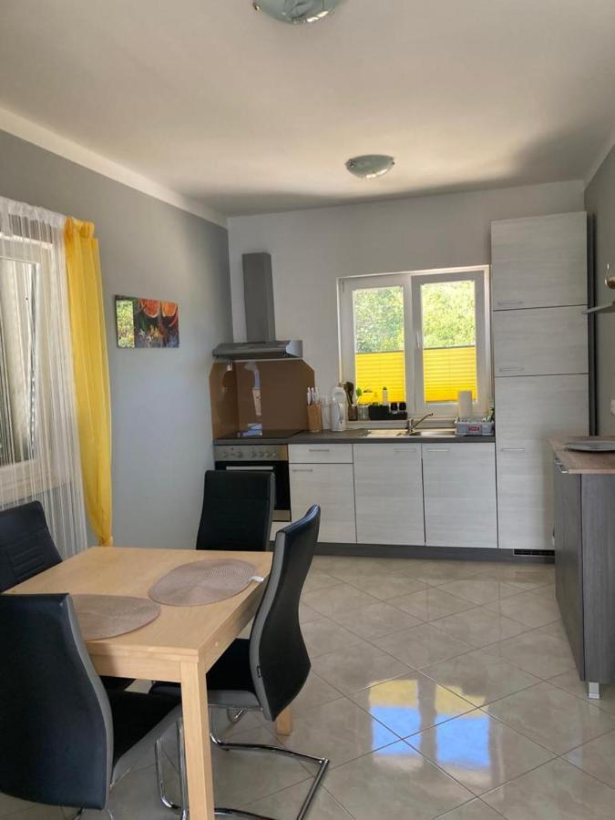 Modern Seeview Apartment Maslenica With Free Wifi, Free Parking, 300M From Beach エクステリア 写真